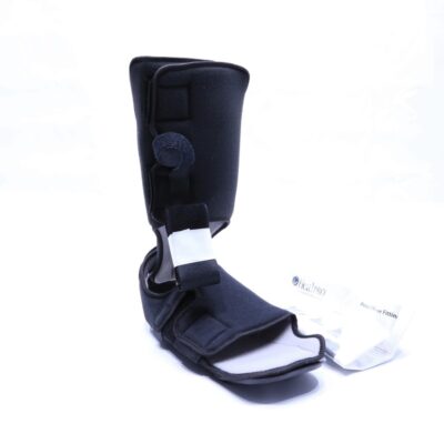 CAST BOOTS MEDIUM/XL