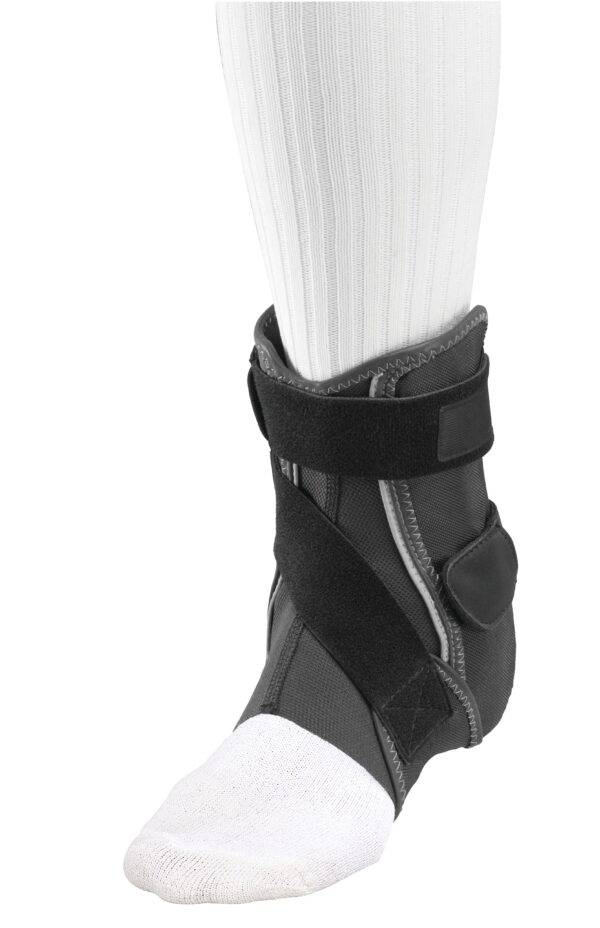 Mueller ankle hard shell ankle brace (L)